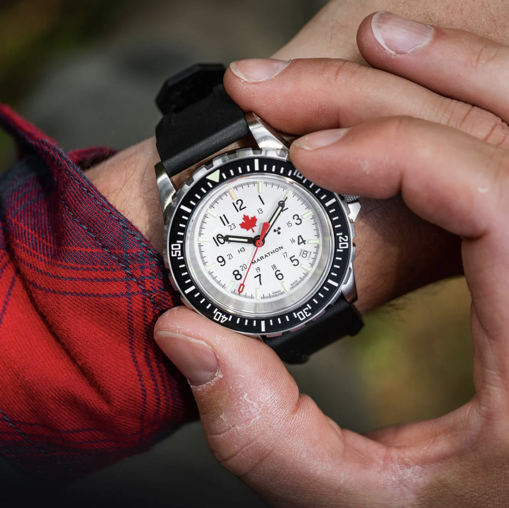 GSAR® Arctic Edition Red Maple Tritium Diver's Automatic Type II 41mm - White on Rubber Strap