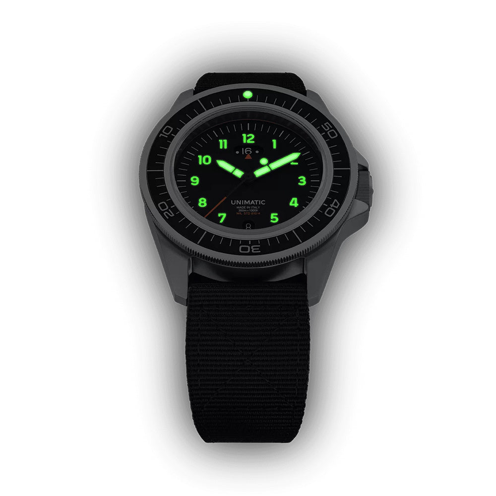 Modello Uno UT1-GMT Toolwatch