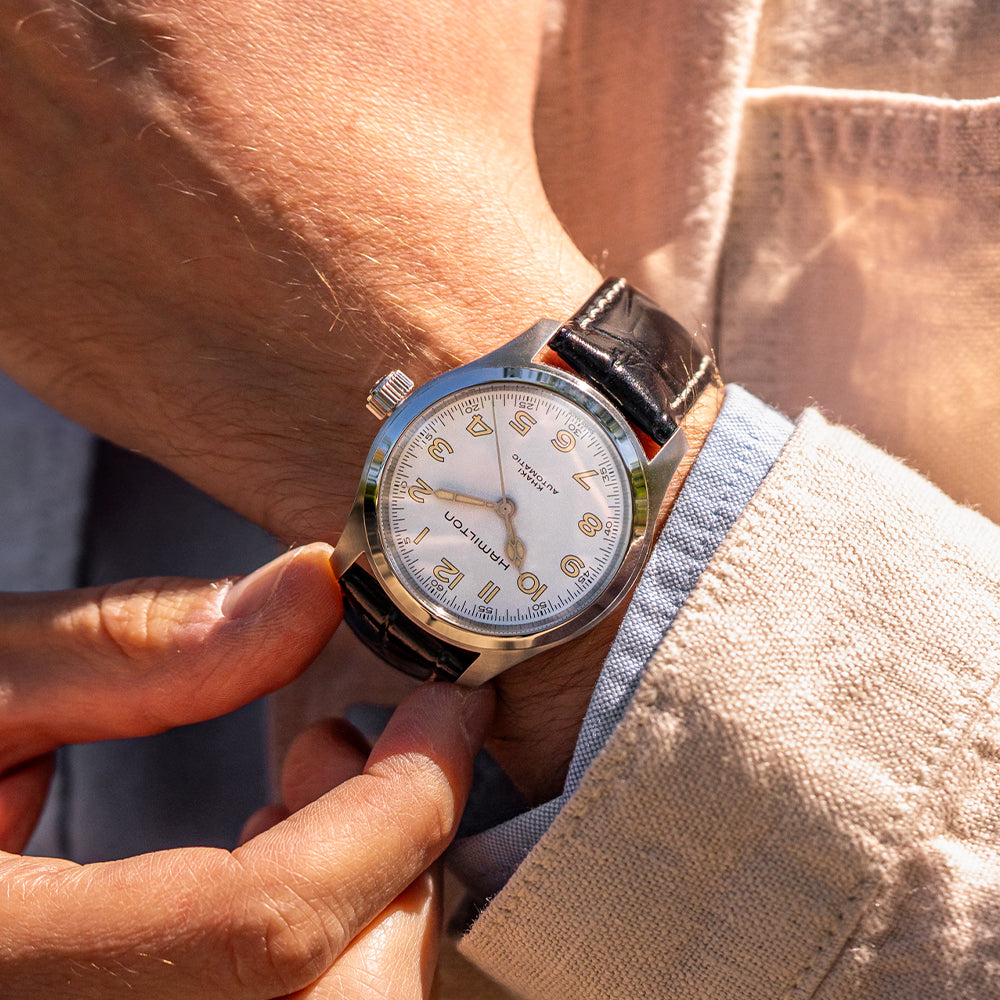 Khaki Field Murph 38mm - White on Leather Strap