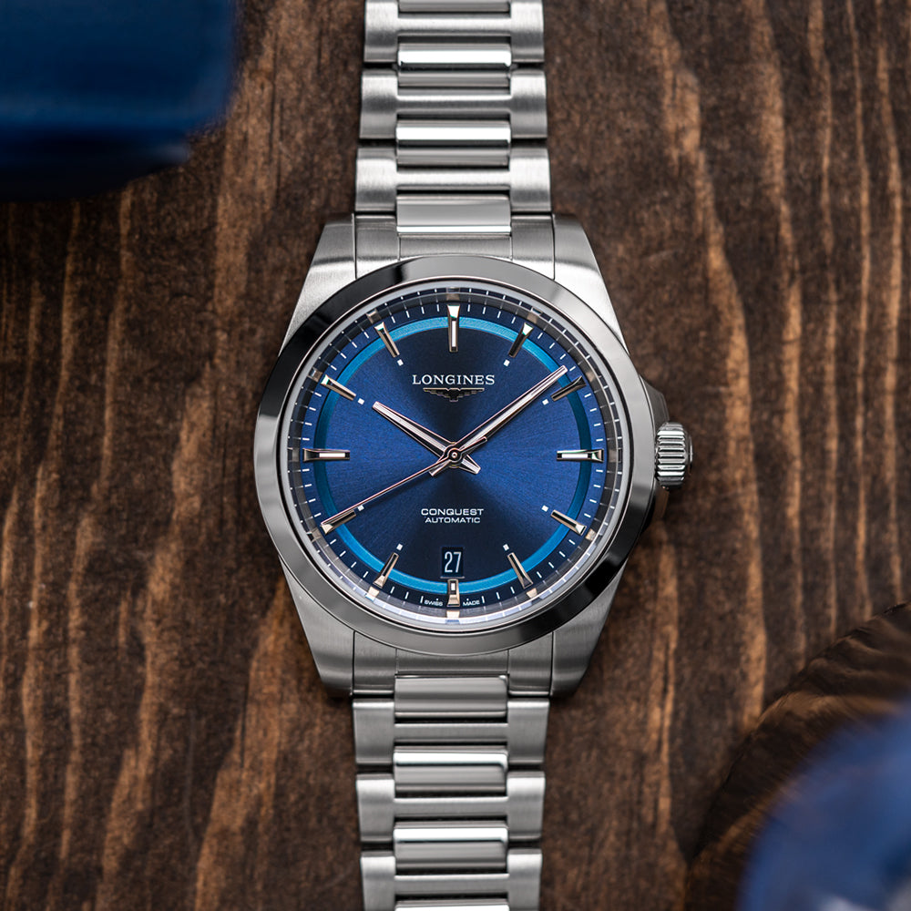 Conquest 38mm - Blue on Bracelet