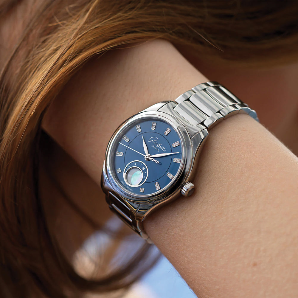 Serenade Luna Automatic 32.5mm - Blue on Bracelet