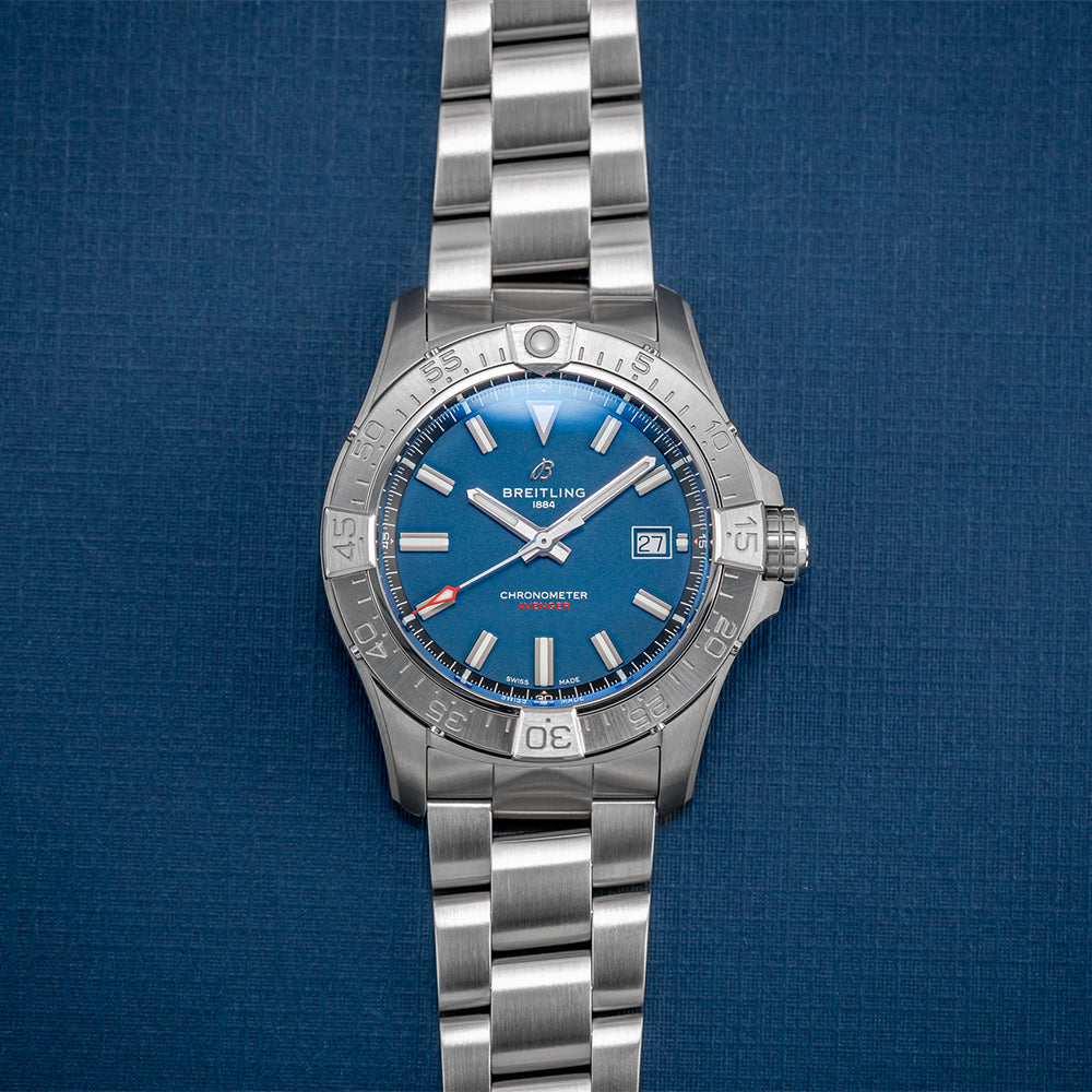 Avenger Automatic 42mm - Blue on Bracelet
