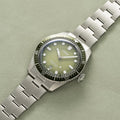 Divers Sixty-Five 40mm - Forest Green on Bracelet