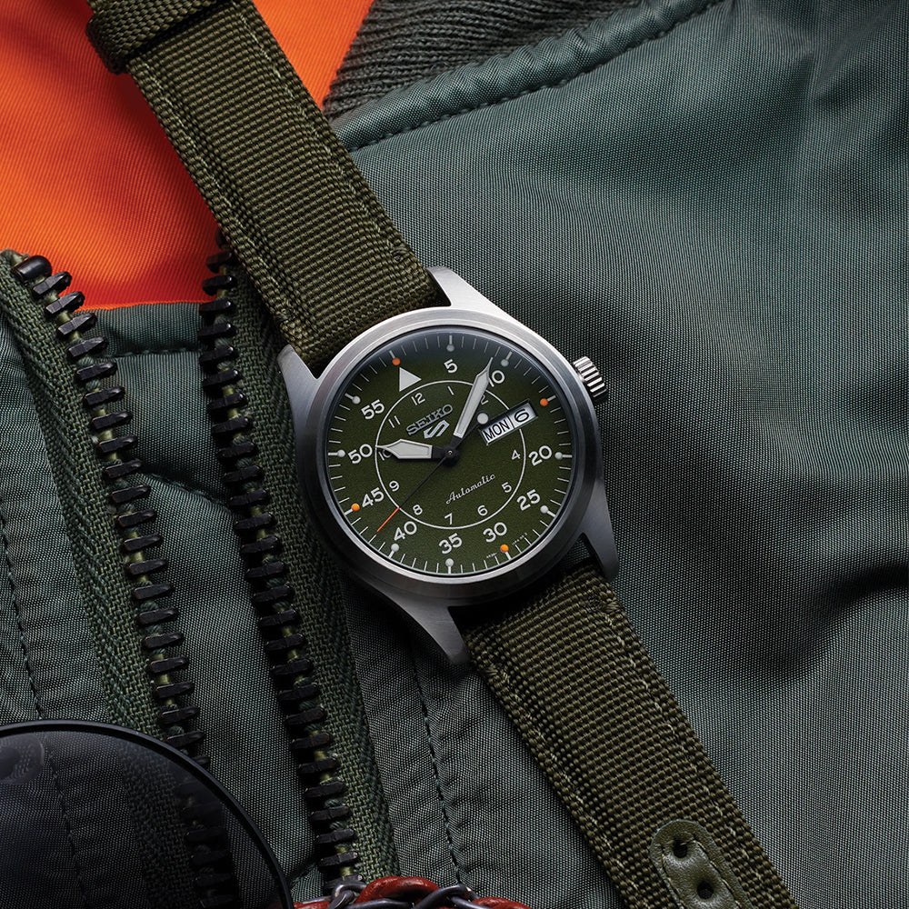 SRPH29 5 Sports 39.4mm - Green on Fabric Strap