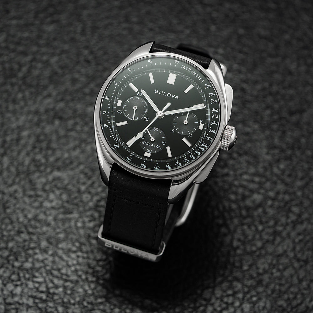 Lunar Pilot 43.5mm - Black on Bracelet