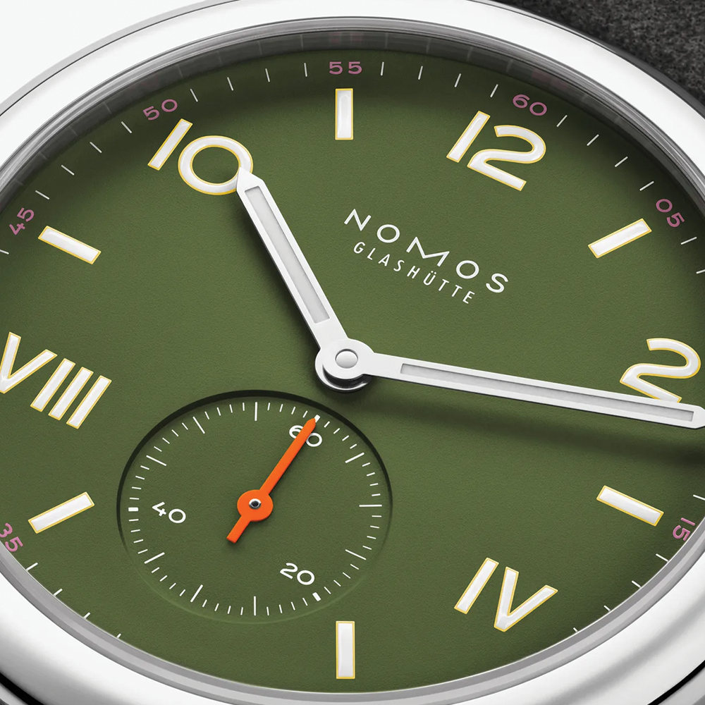 Club Campus Steel Back 36mm - Olive on Leather Strap