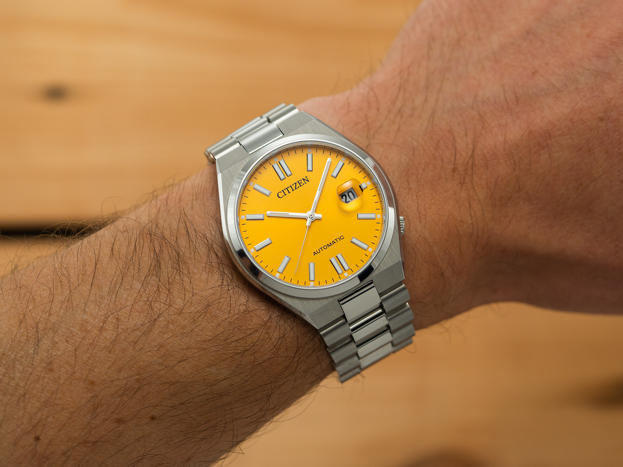 An Excellent New Integrated Bracelet Watch