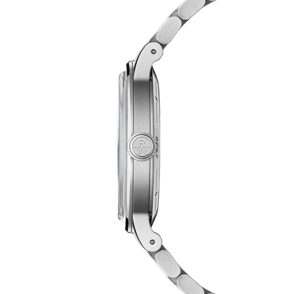 Millesime Men's Automatic Small Seconds Sector Dial 39.5mm - Green on Bracelet