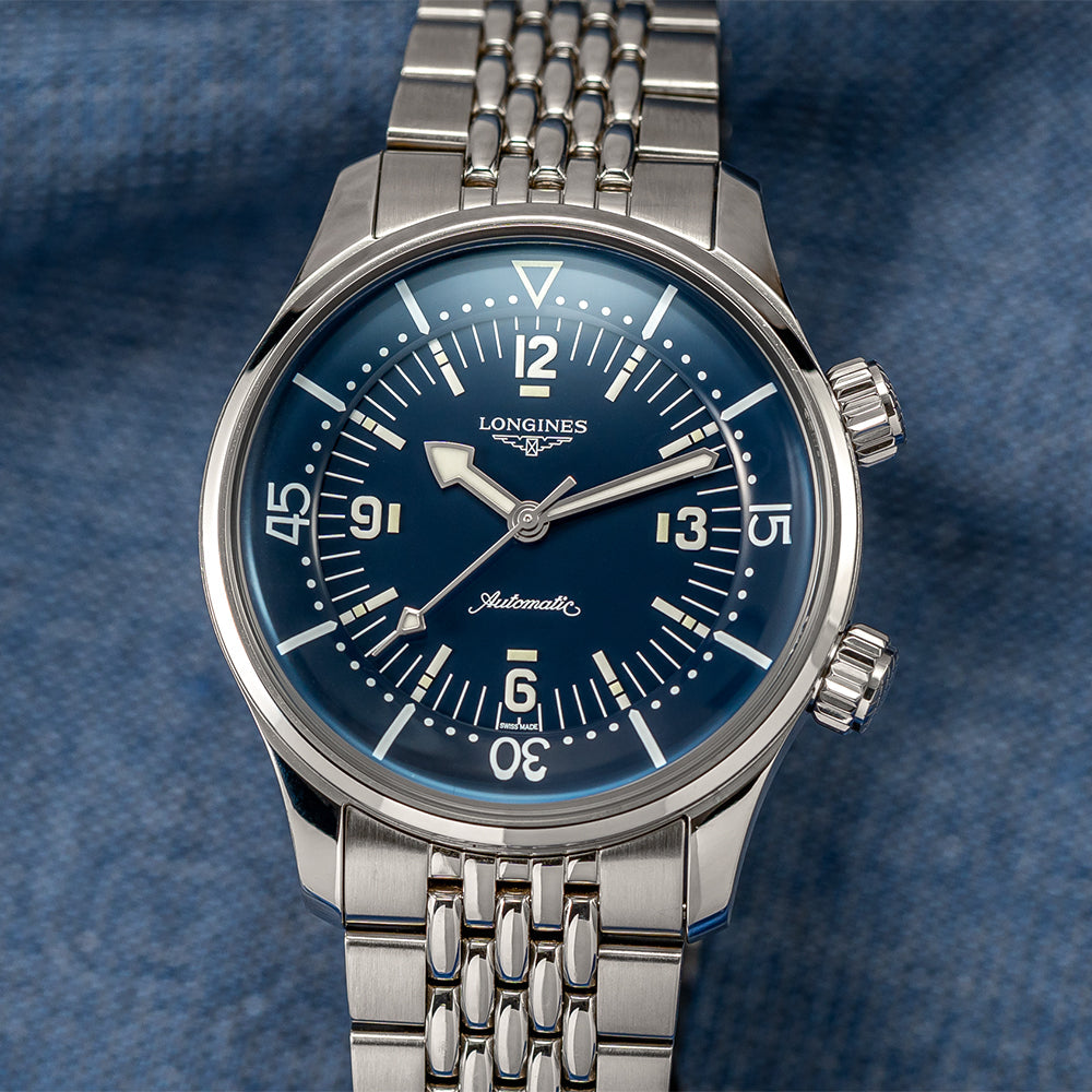 Legend Diver 39mm - Blue on Bracelet