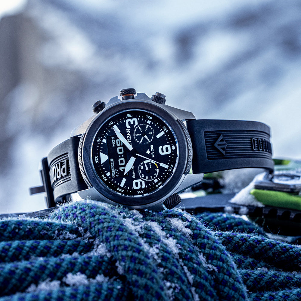 Promaster Land U822 Eco-Drive 43.9mm - Black on Rubber Strap