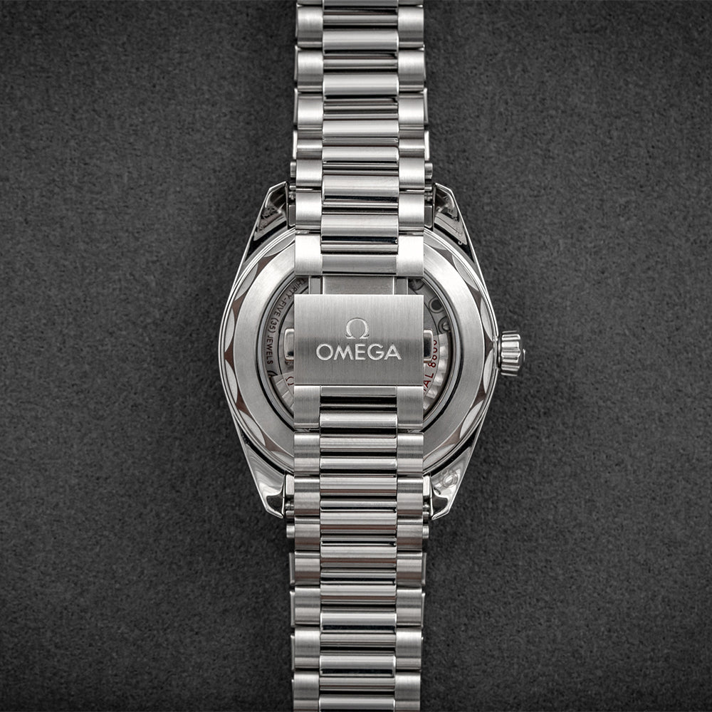 Seamaster Aqua Terra 150M Co-Axial Master Chronometer 38mm - Lacquered Black on Bracelet