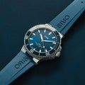 Aquis Date 41.5mm - Blue on Rubber Strap