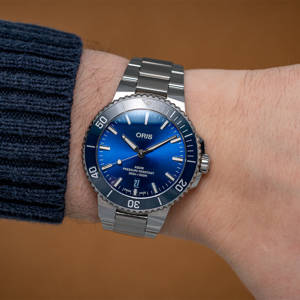 Aquis Date 2024 41.5mm - Blue on Bracelet