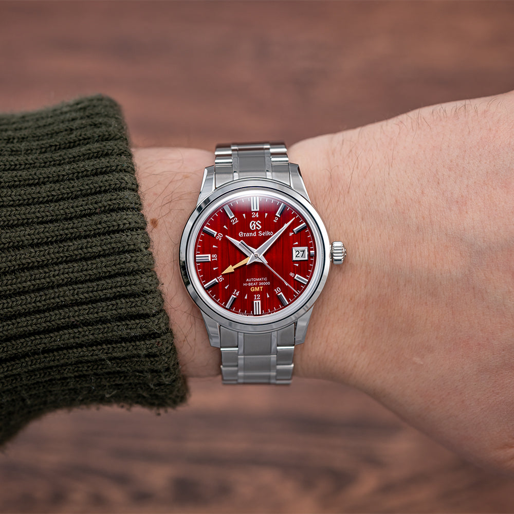 SBGJ273 "Yuka Momiji" Elegance Hi-Beat 36000 GMT 39.5mm - Red on Bracelet