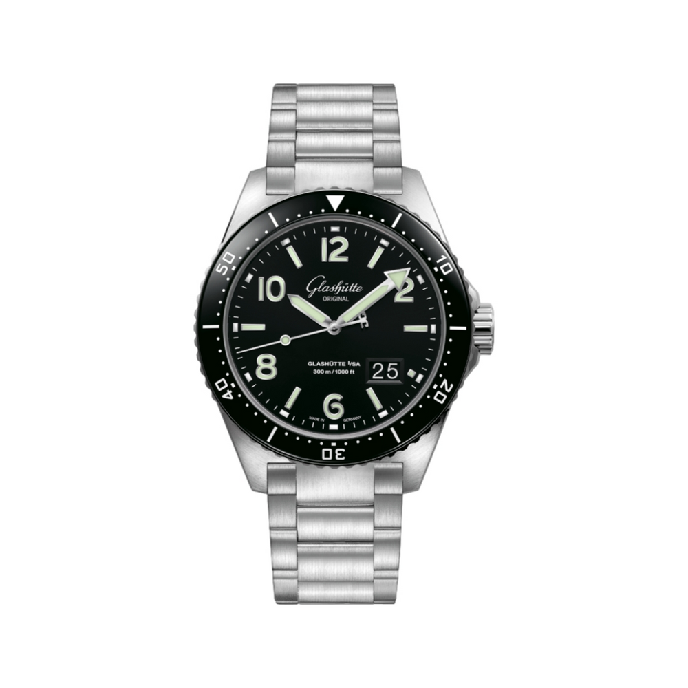 SeaQ Panorama Date Galvanized Black 43mm - Stainless Steel on Bracelet