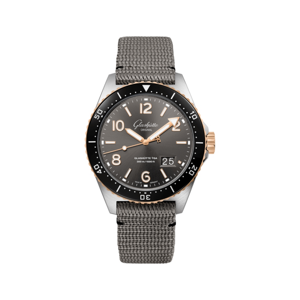 SeaQ Panorama Date Galvanized Grey 43mm - Stainless Steel on Strap