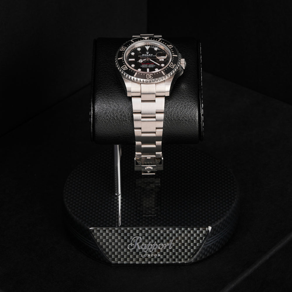 Formula Watch Stand - Carbon Fiber Finish