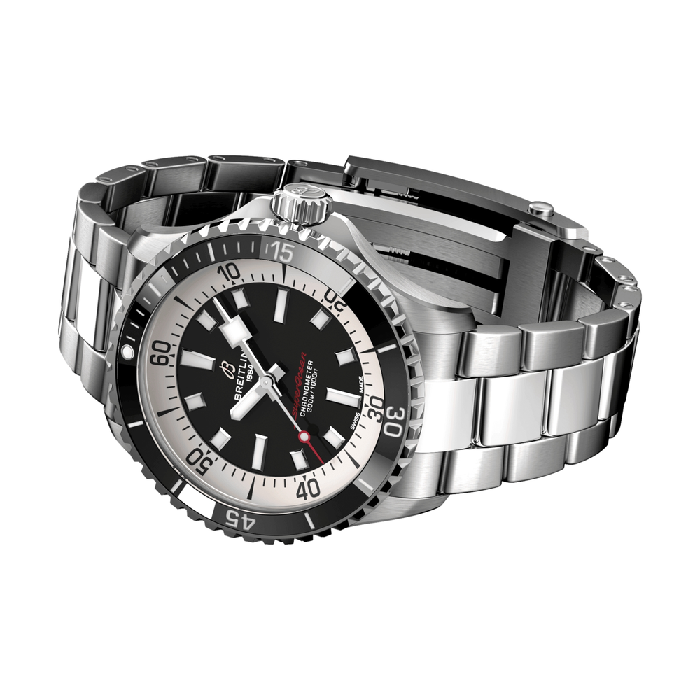 Superocean Automatic 42mm - Black on Bracelet