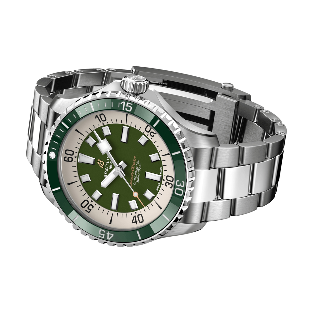 Superocean Automatic 44mm - Green on Bracelet