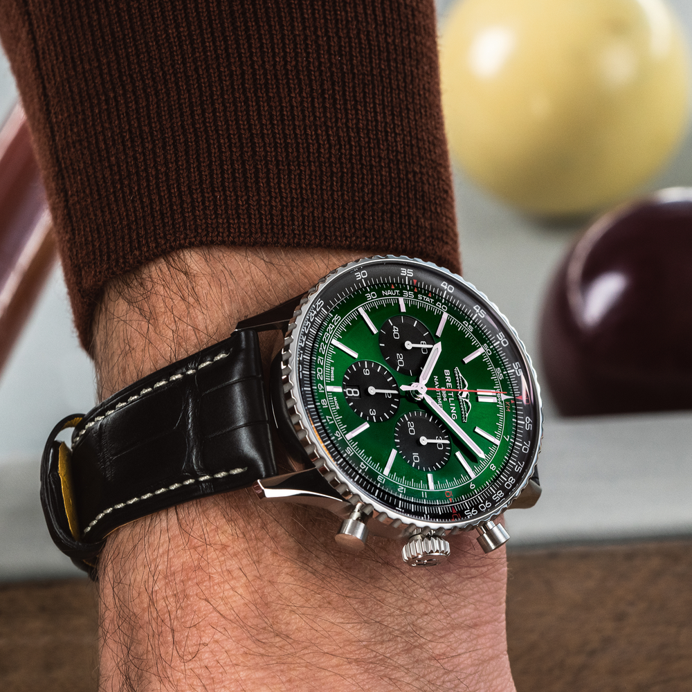 Navitimer B01 Chronograph 46mm - Green on Leather Strap