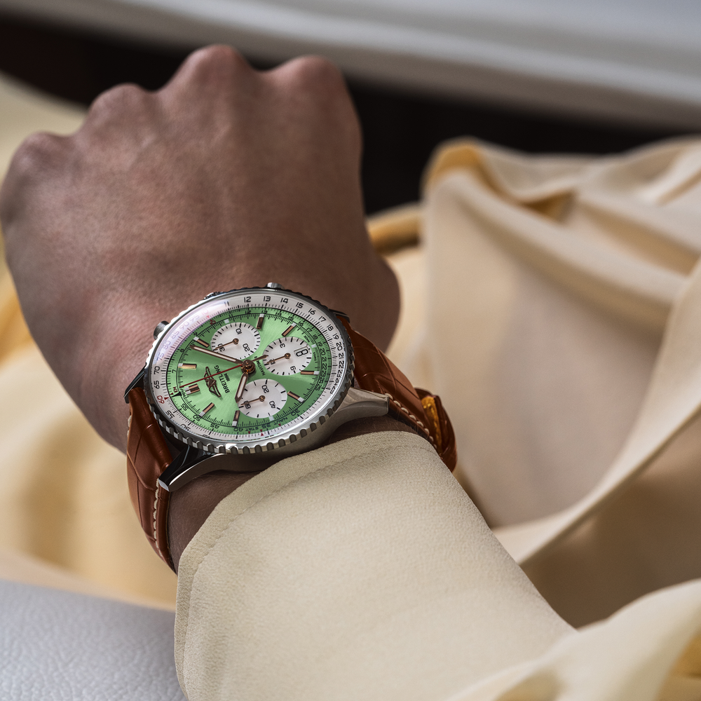 Navitimer B01 Chronograph 41mm - Mint Green on Leather Strap