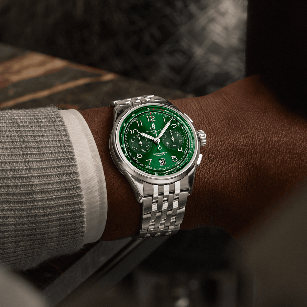 Premier B01 Chronograph 42mm - Green on Bracelet