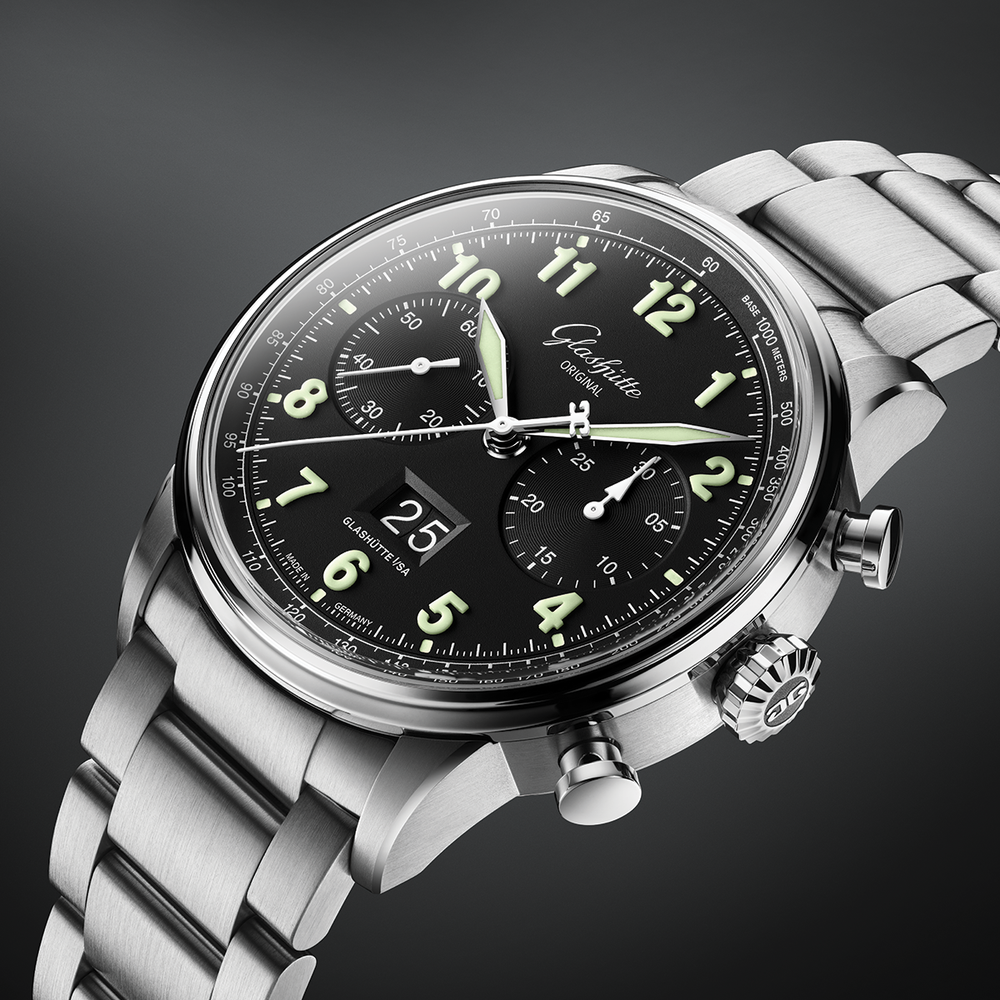 Senator Chronograph Navigator 41mm - Black Lacquer on Bracelet