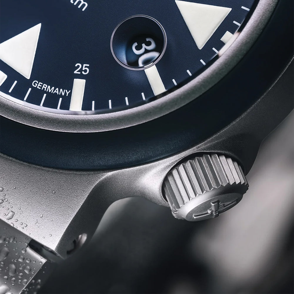 SAR Rescue Timer Automatic 42mm - Nautic Blue on Bracelet