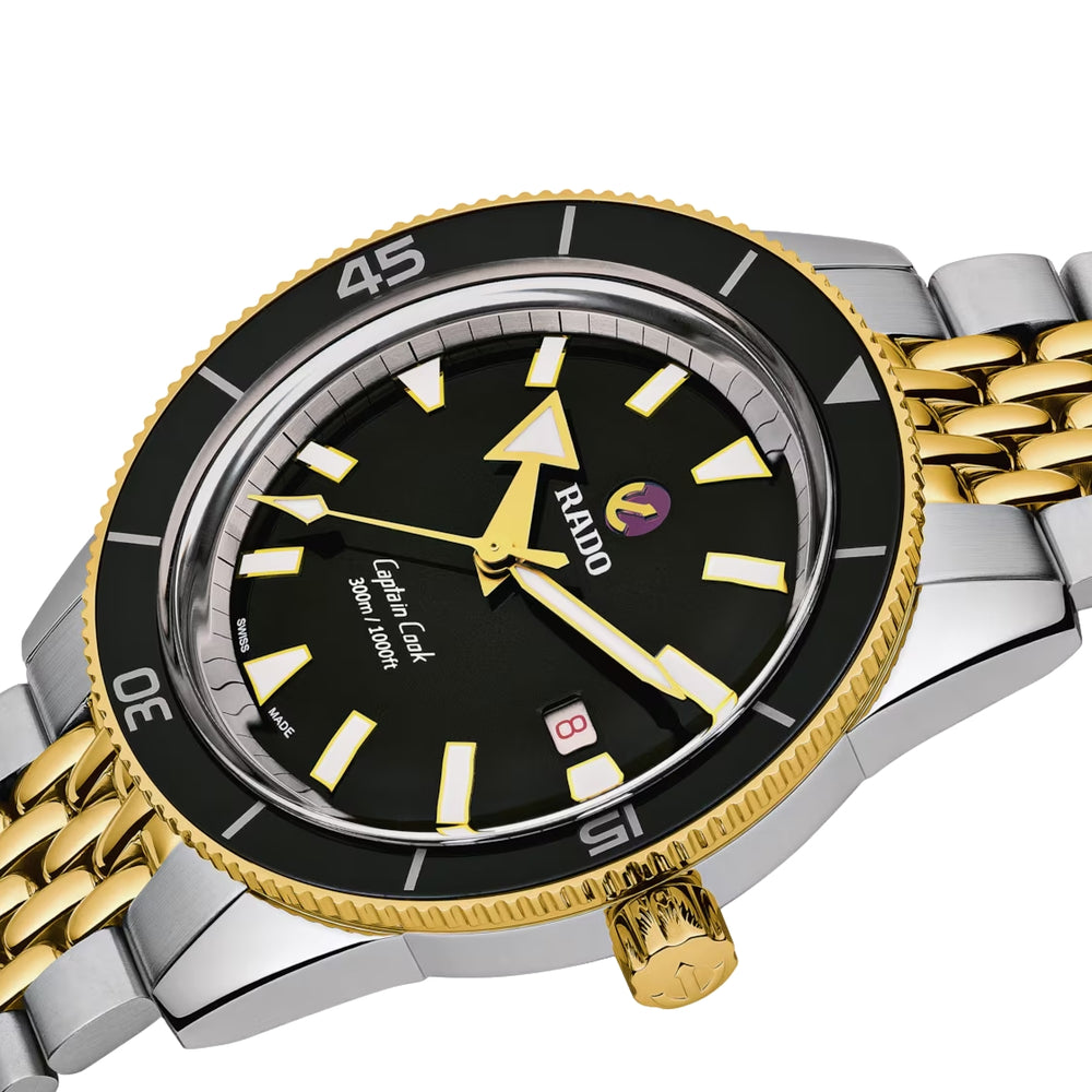 Captain Cook Automatic Two-Tone Yellow Gold 42mm - Black on Bracelet