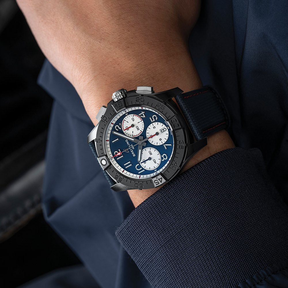Avenger B01 Chronograph America250 Limited Edition 