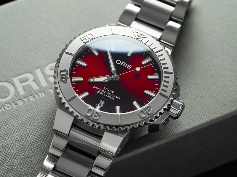 Oris Aquis Date 41.5mm Cherry Review