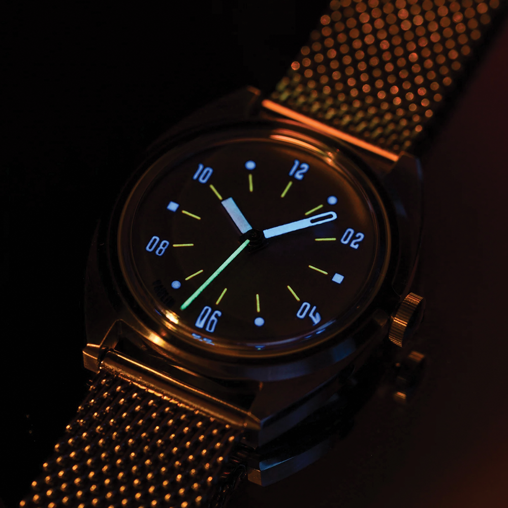 Modul E Quartz 35mm - Brushed Rhodium on Bracelet