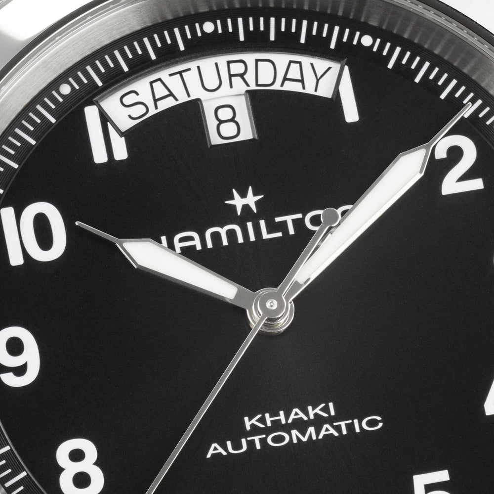 Khaki Field Auto 40mm - Black on Brown Leather Strap