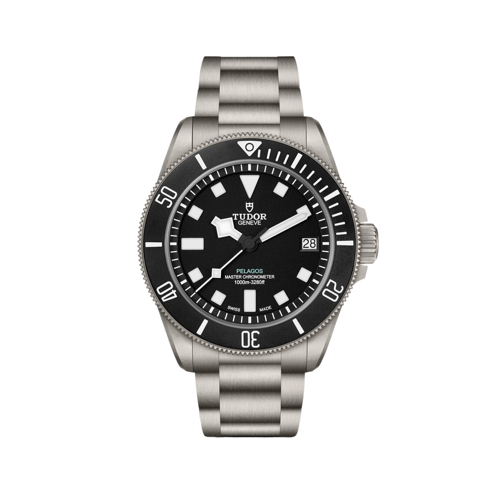 Pelagos Ultra Titanium 43mm - Black on Bracelet w/ Extra Rubber Strap
