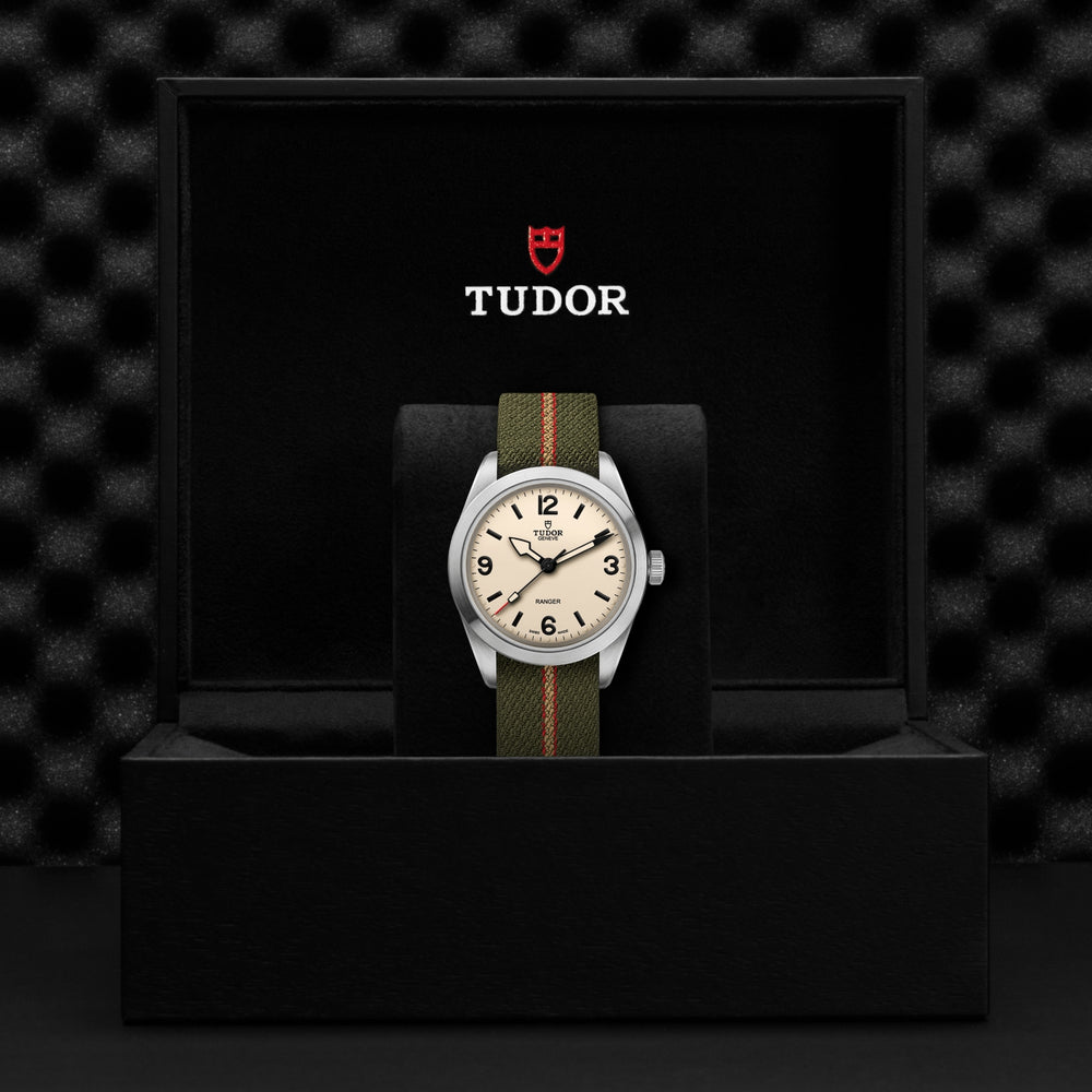 Ranger 39mm - Beige on Fabric Strap