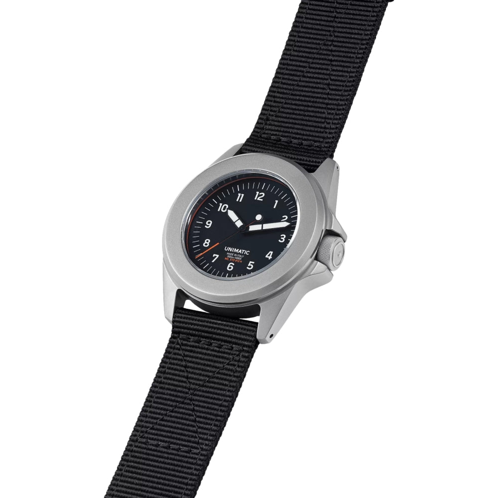 UT4 Toolwatch 40mm - Black on Fabric Strap