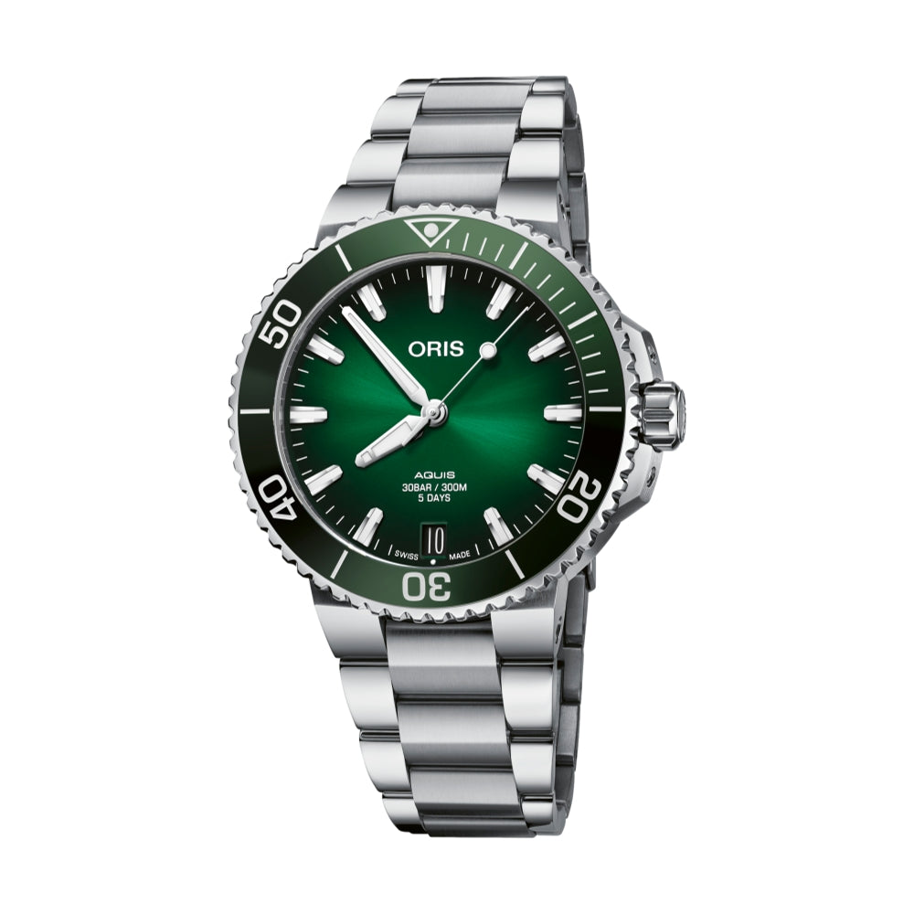 Aquis Date Calibre 400 41.5mm - Green on Bracelet