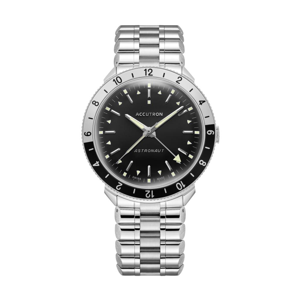 Astronaut "T" 41mm - Black on Bracelet