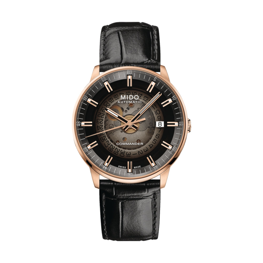 Commander Gradient 40mm - Black on Leather Strap