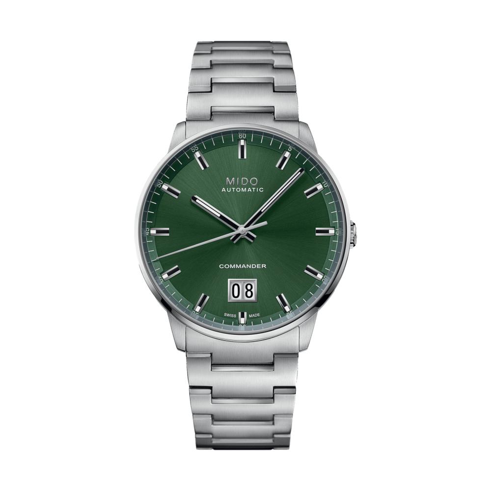 Commander Big Date 42mm - Green on Bracelet